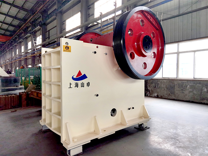 如何精准调整颚式破碎机排矿口？